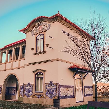 Готель Estacao Ferroviaria De Mondim De Basto Селоріку-де-Башту Екстер'єр фото