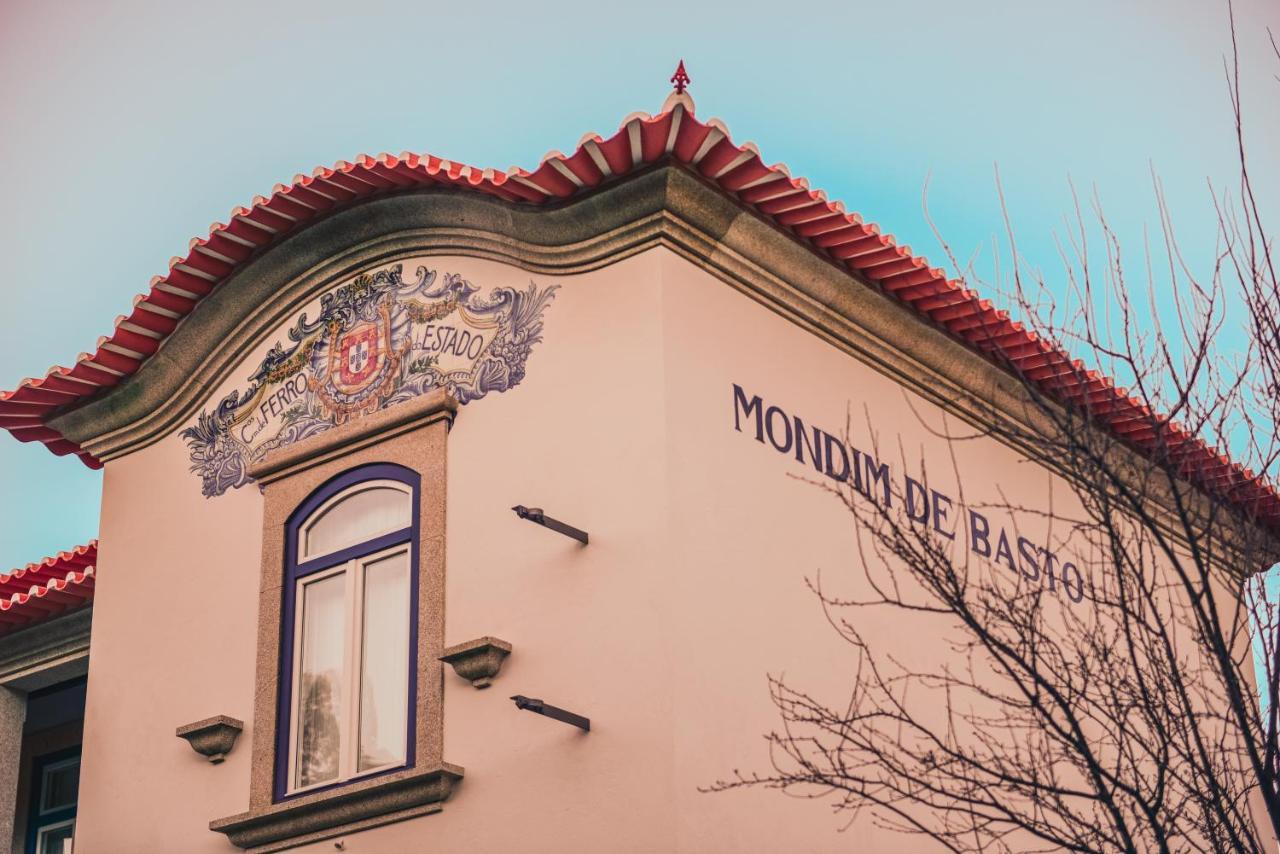 Готель Estacao Ferroviaria De Mondim De Basto Селоріку-де-Башту Екстер'єр фото